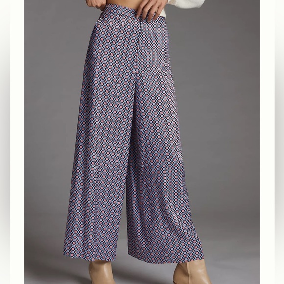 Patterned Wide-Leg Pants - Picture 4 of 9